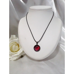 Collier cabochon galaxie rouge